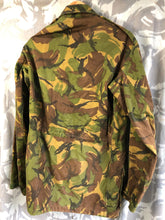 Lade das Bild in den Galerie-Viewer, Genuine British Army Early Pattern DPM Combat Jacket Smock - 190/104
