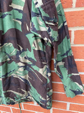 Load image into Gallery viewer, Genuine British Army DPM Camouflaged Combat Smock Jacket - Size 170/96
