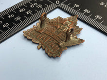 Charger l&#39;image dans la galerie, Original WW2 Canadian Army CANADA Cap Badge
