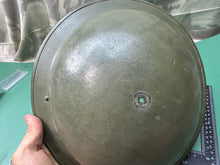 Lade das Bild in den Galerie-Viewer, Original WW2 British Army Combat Helmet - Repainted for Reenactment
