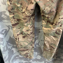 Lade das Bild in den Galerie-Viewer, Genuine British Army MTP Camouflaged Warm Weather Combat Trousers - 80/80/96
