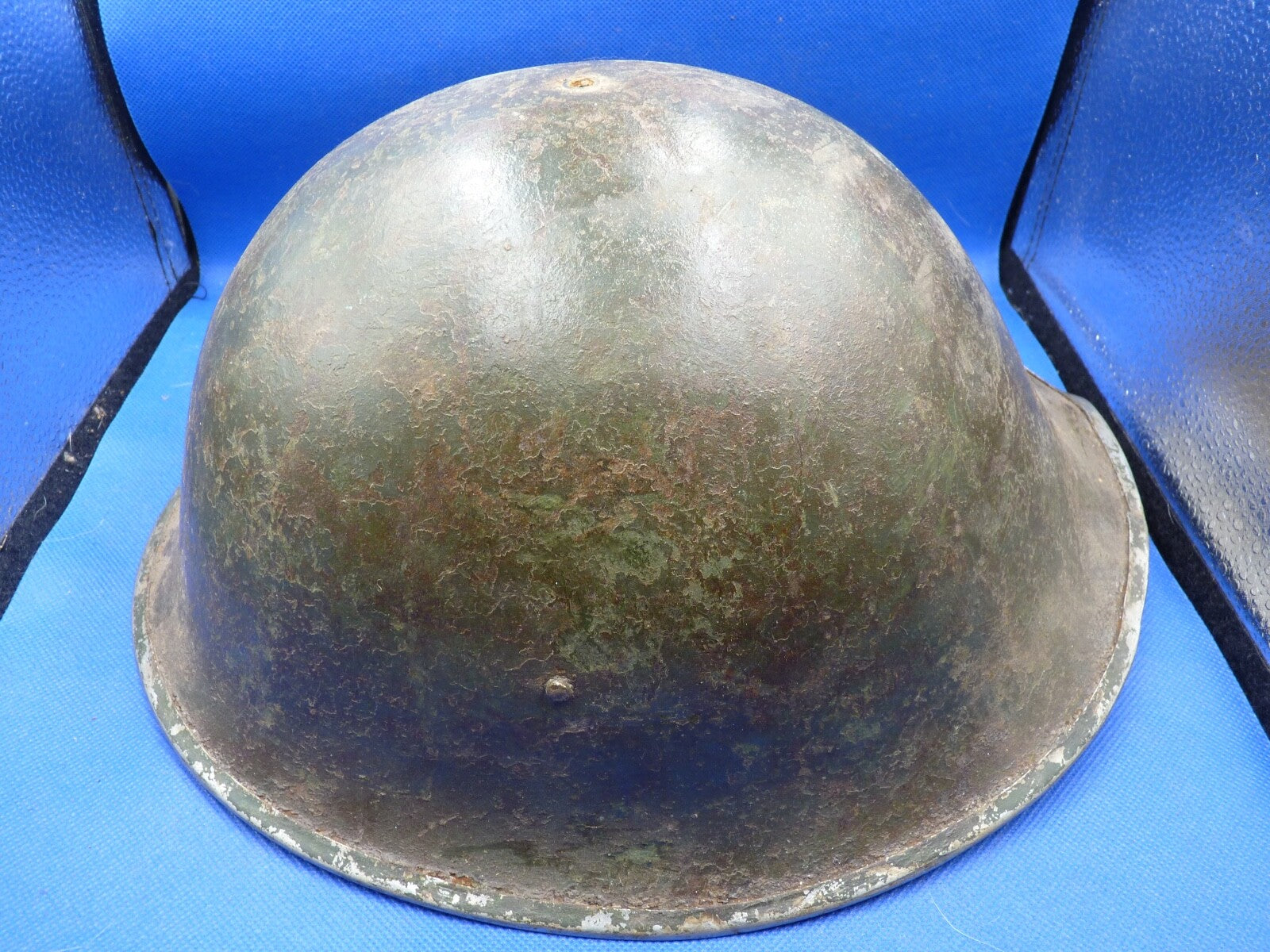 Mk3 Canadian / British Army Original WW2 Turtle Helmet High Rivet - Div Signed - The Militaria Shop