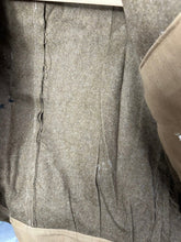Lade das Bild in den Galerie-Viewer, Original British Army Battledress Jacket - Size 13 - 39&quot; Chest
