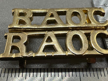 Load image into Gallery viewer, Genuine British Army Royal Army Ordnance Corps Shoulder Title Pair
