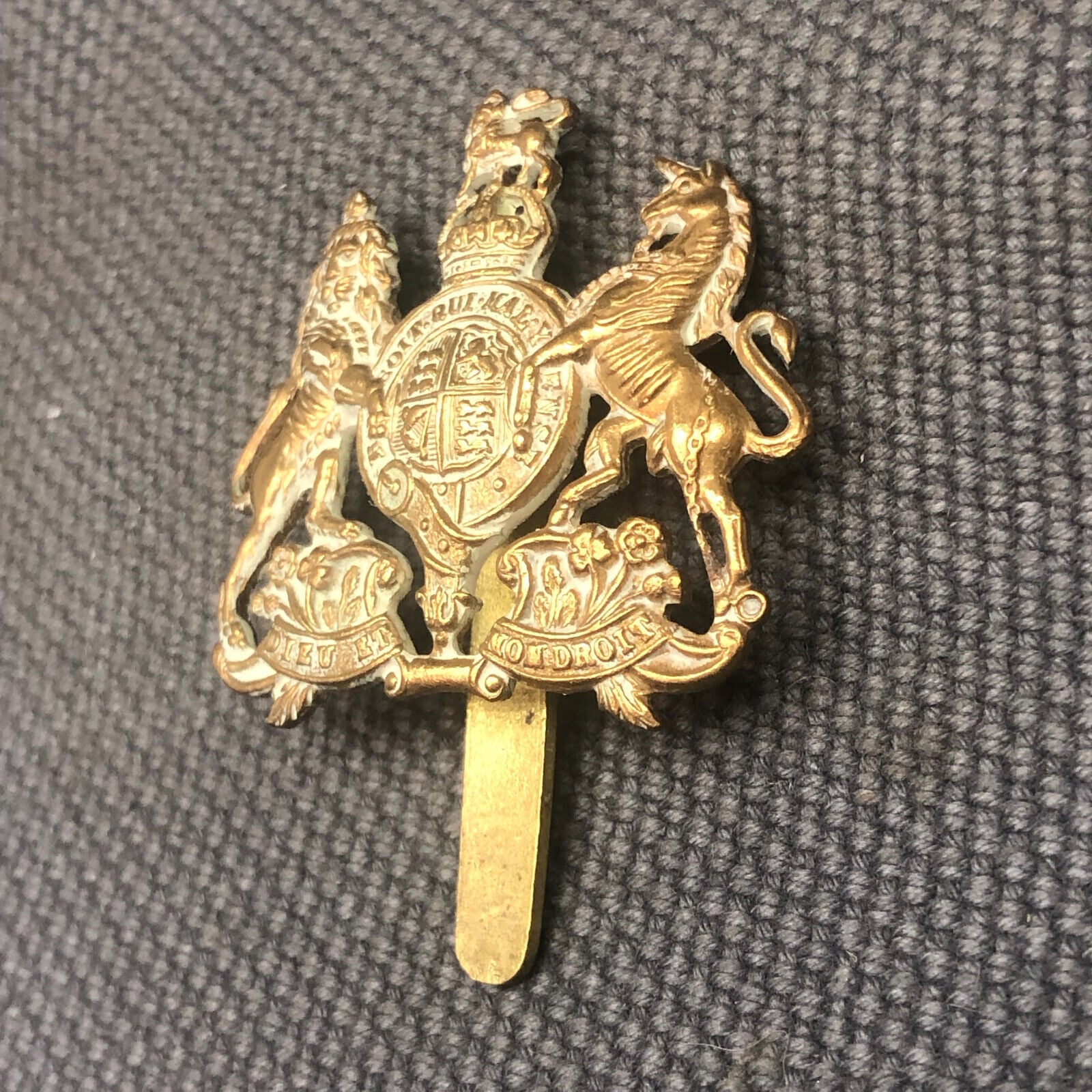original-ww2-british-army-general-service-corps-cap-badge-for-sale