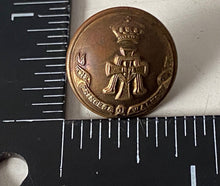 Lade das Bild in den Galerie-Viewer, British Army The Princess of Wales&#39;s Own tunic / epaulette button - 18mm

