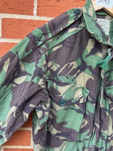 Load image into Gallery viewer, Genuine British Army DPM Camouflaged Combat Smock Jacket - Size 170/96
