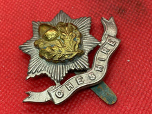 Charger l&#39;image dans la galerie, Original WW1 / WW2 British Army - Cheshire Regiment Cap Badge
