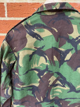 Load image into Gallery viewer, Genuine British Army DPM Camouflaged Combat Smock Jacket - Size 170/96
