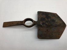 Lade das Bild in den Galerie-Viewer, Original WW2 British Army 37 Pattern Entrenching Tool Set - 1944 Dated
