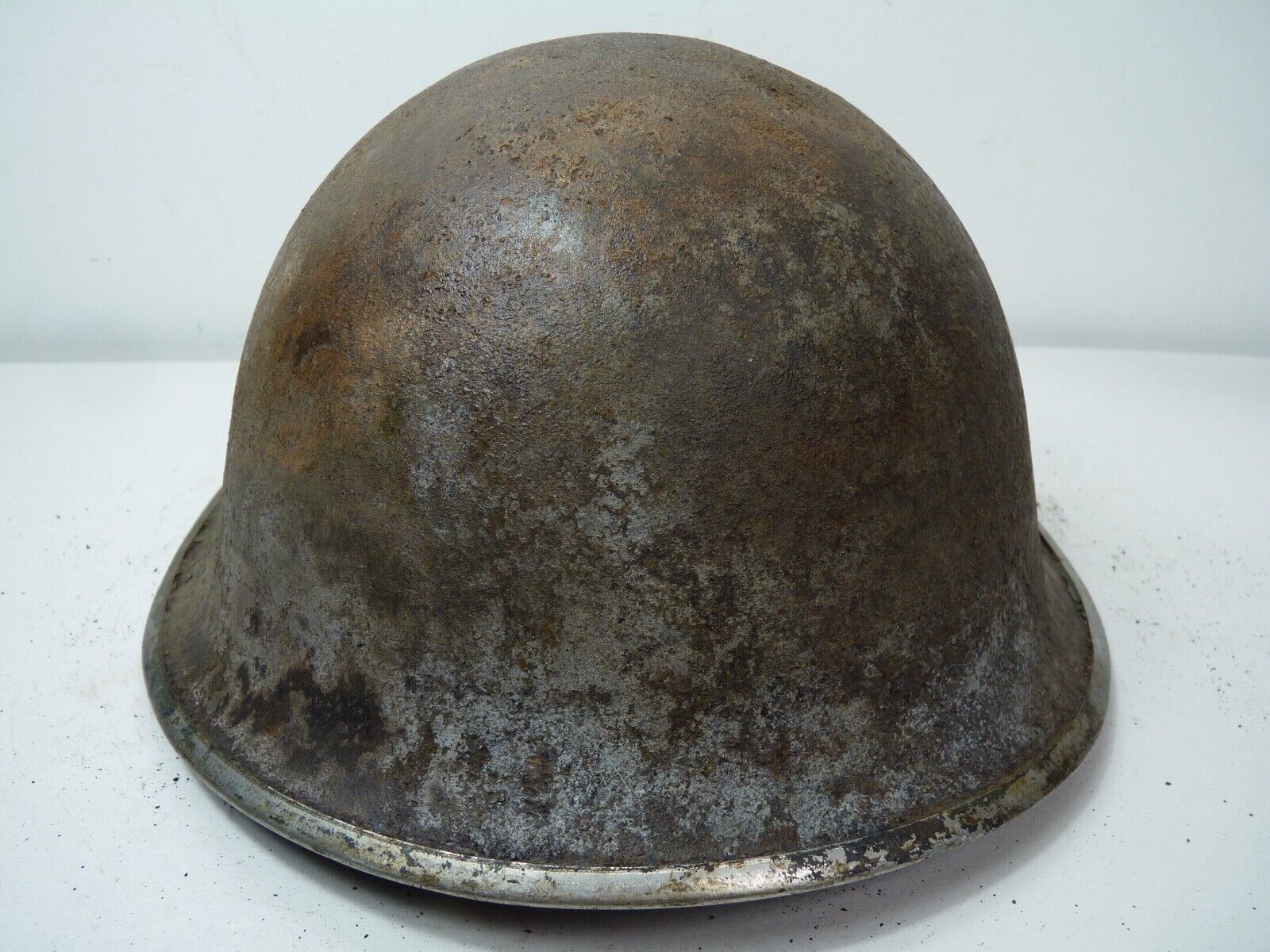 Mk3 Canadian / British Army Original WW2 Turtle Helmet High Rivet - The Militaria Shop