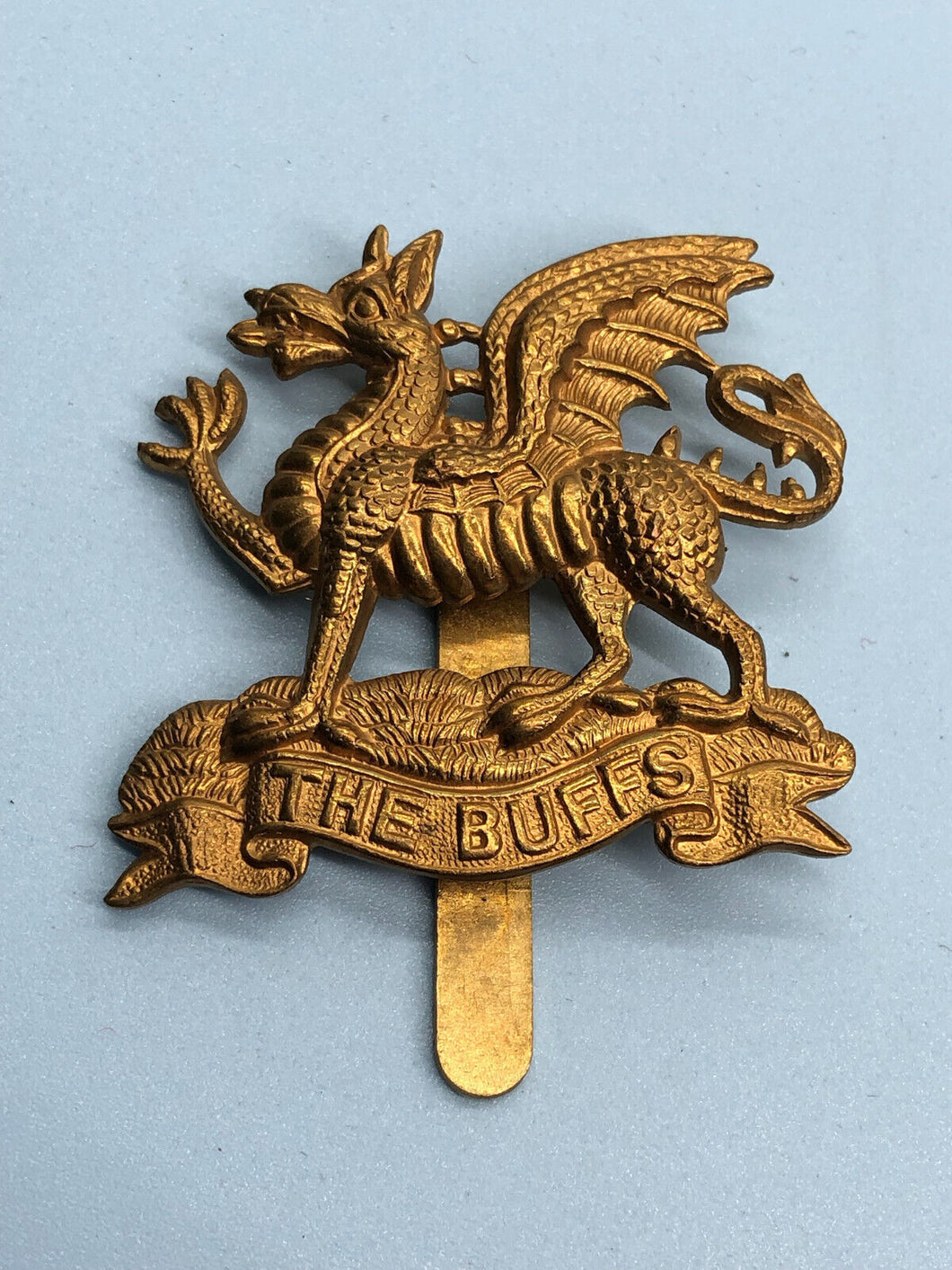 Original WW2 British Army Buffs (Royal East Kent Regiment) Cap Badge