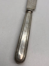 Charger l&#39;image dans la galerie, Original WW2 British Army Royal Artillery Officers Mess Cutlery Fish Knife
