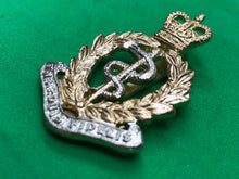 Charger l&#39;image dans la galerie, Genuine British Army Royal Army Medical Corps Cap Badge
