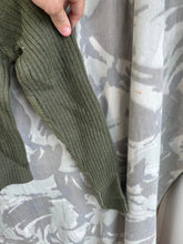 Load image into Gallery viewer, Genuine British Army Man&#39;s Heavy Jersey Olive Drab Pull Over - Size 3 -32&quot; Chest
