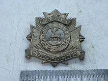 Load image into Gallery viewer, Original WW1 - 2nd Volunteer Battalion Bedfordshire Regiment Cap Badge
