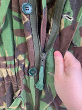 Lade das Bild in den Galerie-Viewer, Genuine British Army Smock Combat Jungle DPM Camouflage - Size 160/104
