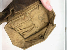 Lade das Bild in den Galerie-Viewer, Original WW2 Canadian Army 37 Pattern Bren Pouch - Used Condition
