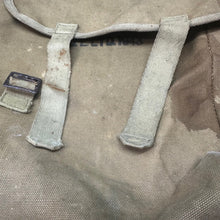 Lade das Bild in den Galerie-Viewer, Original WW2 British Army 1943 Dated 6 Pdr Carry Bag
