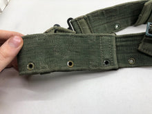 Charger l&#39;image dans la galerie, Original WW2 British Army 44 Pattern Soldiers Belt - Size 36&quot; Waist
