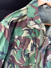 Charger l&#39;image dans la galerie, Original British Army 1968 68 Pattern DPM Combat Jacket Smock - 40&quot; Chest
