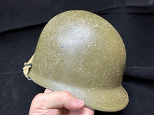 Charger l&#39;image dans la galerie, Original US Army M1 Style Euro Clone Helmet - Painted in WW2 Textured Paint
