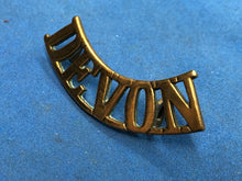 Load image into Gallery viewer, Original WW2 British Army Devonshire Regiment (DEVON) Brass Shoulder Title
