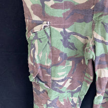 Charger l&#39;image dans la galerie, Genuine British Army DPM Combat Trousers - Size 82/80/96
