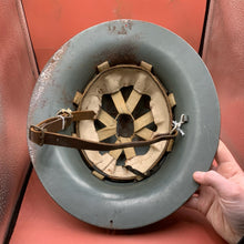 Lade das Bild in den Galerie-Viewer, Image #10
