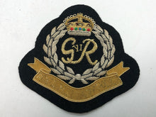 Charger l&#39;image dans la galerie, British Army Bullion Embroidered Blazer Badge - Military Police - Kings Crown
