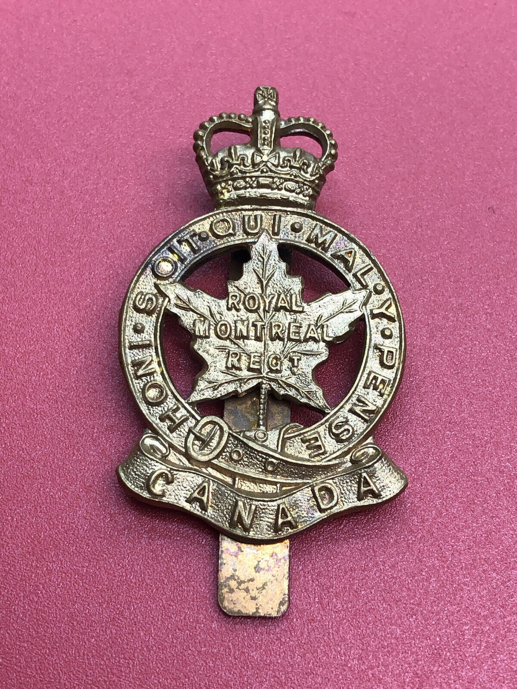 Genuine Canadian Army Royal Montreal Regiment Cap Badge