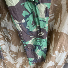 Load image into Gallery viewer, Early Original British Army Jungle DPM Camouflaged Combat Trousers - 76/80/96
