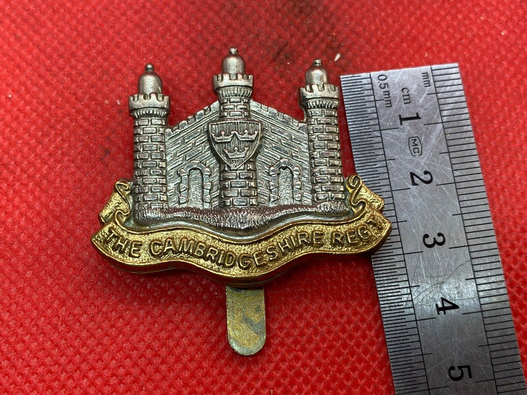 Original WW1 / WW2 British Army Cambridgeshire Regiment Cap Badge