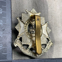 Load image into Gallery viewer, Original WW2 British Army Bedfordshire &amp; Hertfordshire Regiment Cap Badge
