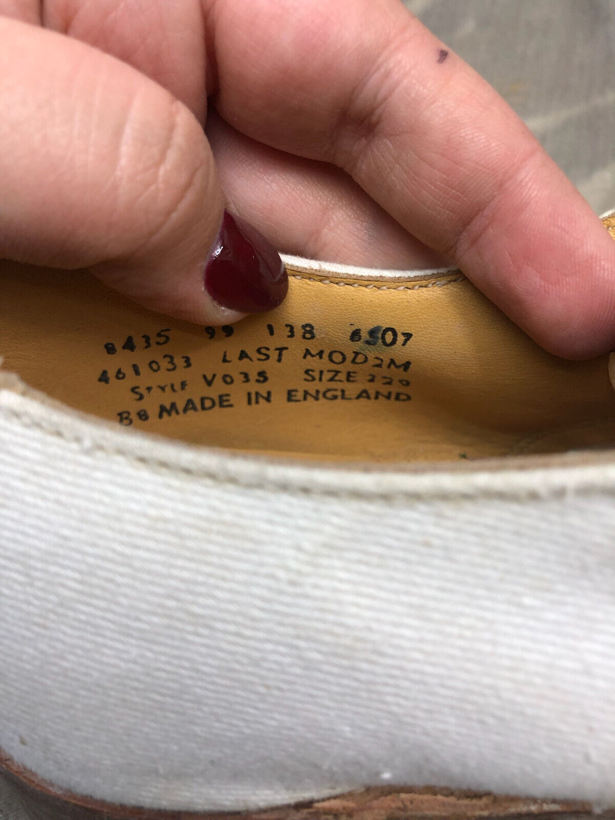Genuine British Army Women's White Summer Shoes - WW2 Pattern - Size UK 3 M - The Militaria Shop