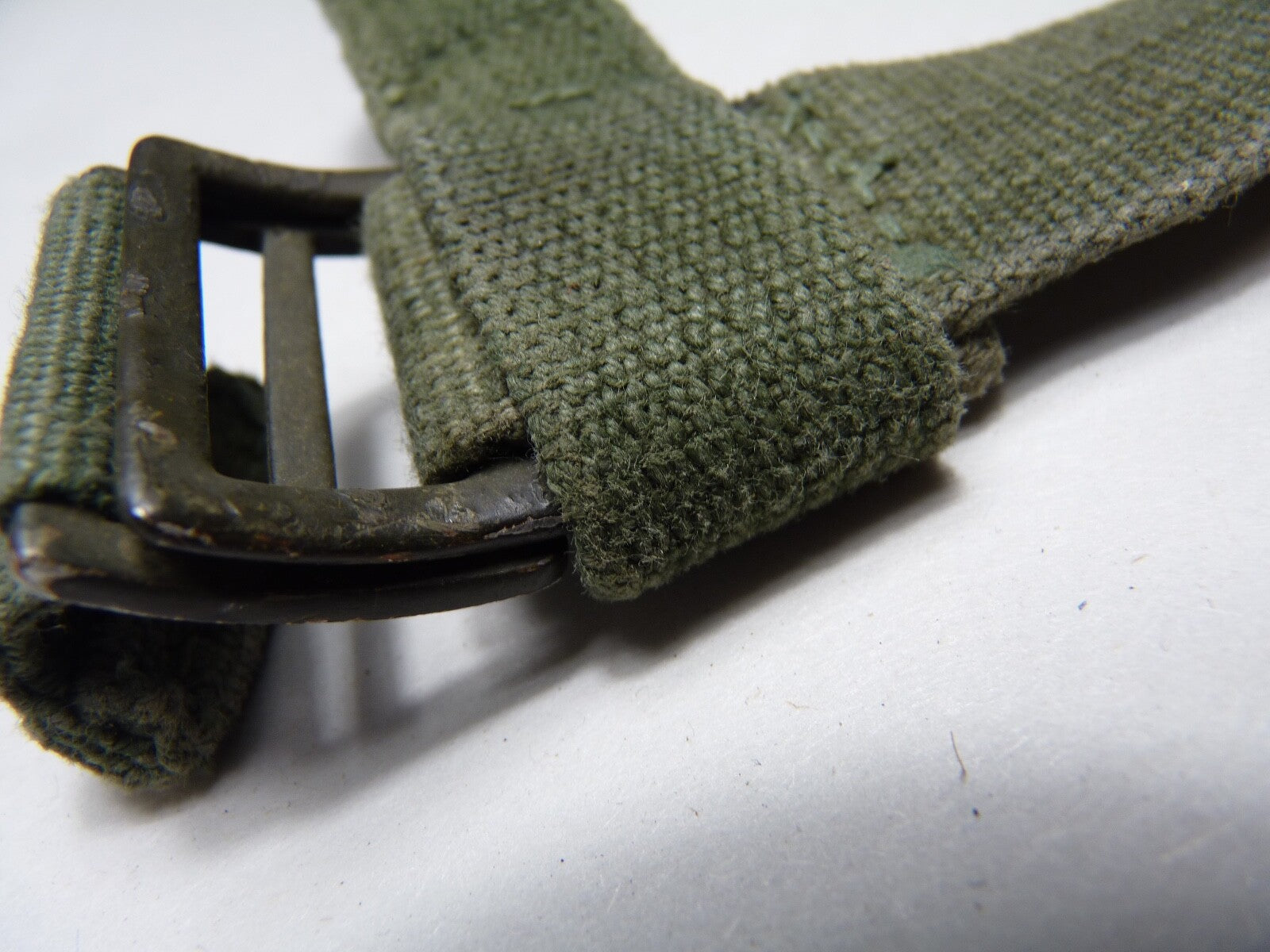Original WW2 British Army 44 Pattern Shoulder / Extended Equipment Strap - 1945 - The Militaria Shop