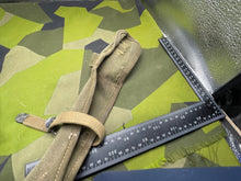 Load image into Gallery viewer, Original WW2 US Army Pick Mattox Canvas Cover - The Militaria Shop
