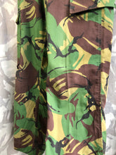 Charger l&#39;image dans la galerie, Genuine British Army DPM Camouflaged Tropical Trousers - 72/76/82
