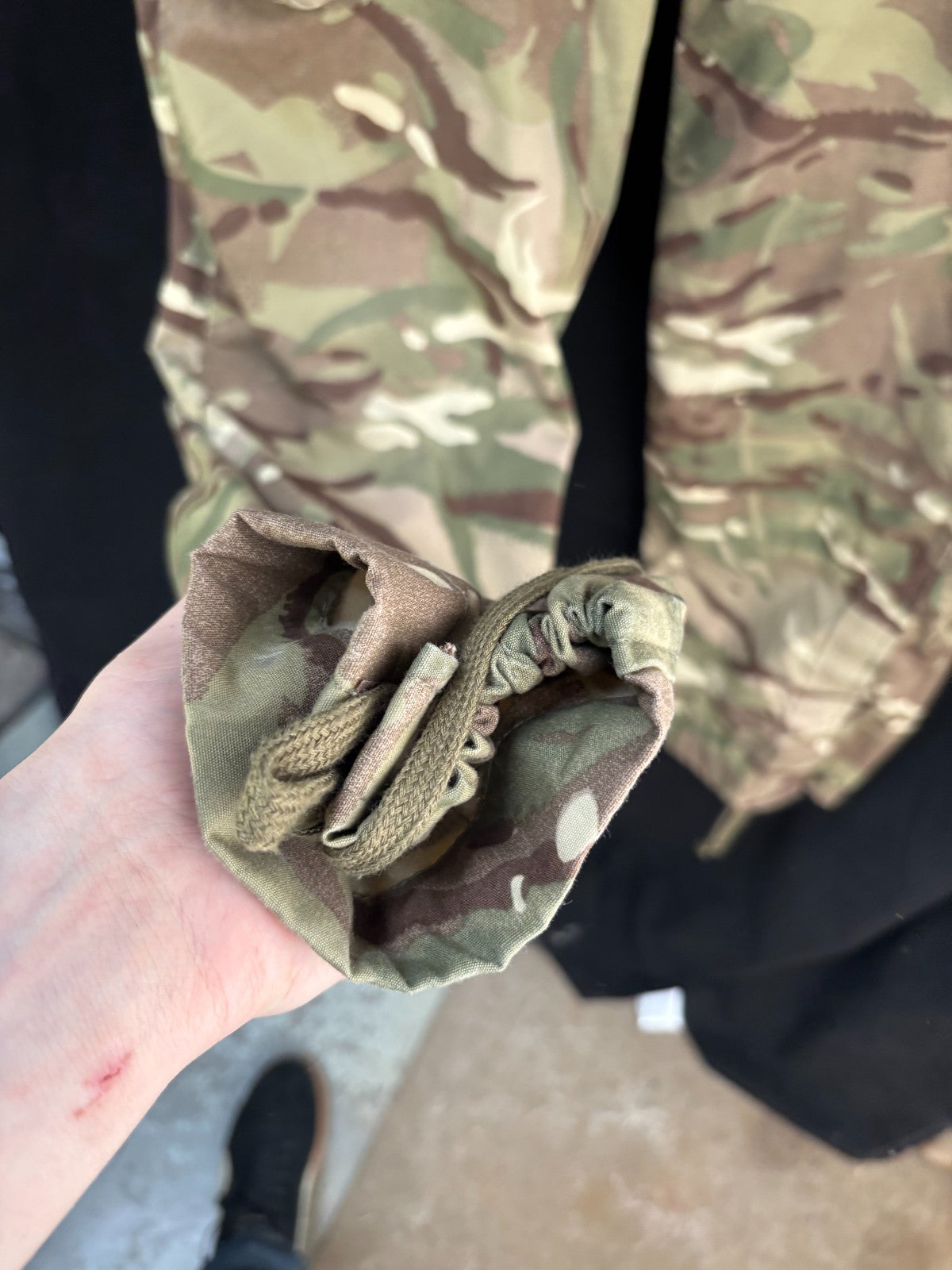 Genuine British Army MTP Combat Windproof Trousers - Size 82/88/104 - The Militaria Shop