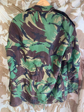 Charger l&#39;image dans la galerie, Genuine British Army Smock Combat 1968 Pattern DPM Camouflage - Size 2
