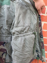 Load image into Gallery viewer, Original British Army 1968 Pattern Combat Smock Jacket - Size 1 - 40&quot; Chest
