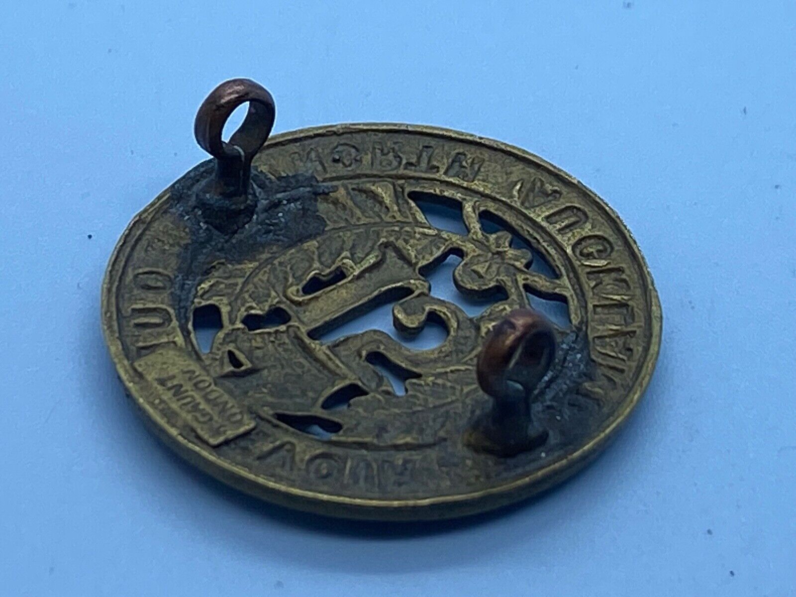 Original New Zealand Rifle 15th North Auckland Cap Badge - Gaunt Maker Marked - The Militaria Shop