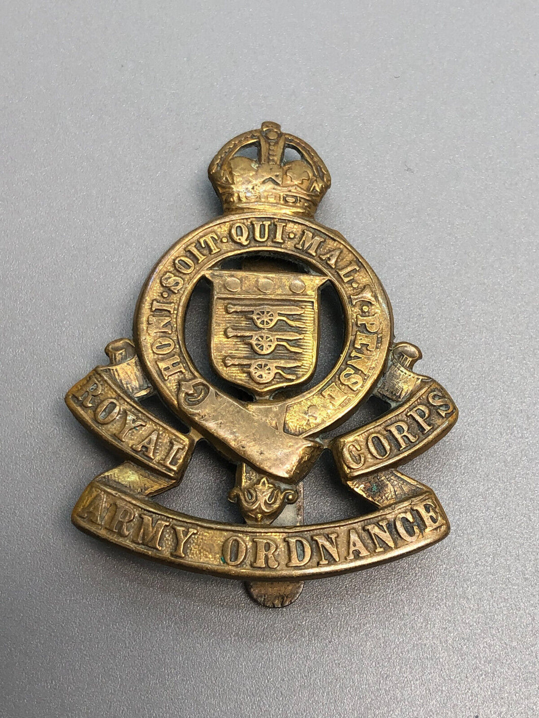 Original British Army WW2 RAOC Royal Army Ordnance Corps Cap Badge