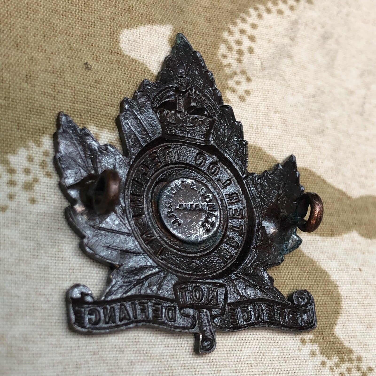 Original Canadian Army WW1 29th Waterloo Regiment Bronze Cap Badge - The Militaria Shop