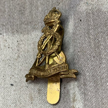 Charger l&#39;image dans la galerie, Original WW2 British Army Labour Corps Cap Badge
