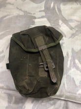 Lade das Bild in den Galerie-Viewer, British Army OD Green Water Bottle Pouch 1980s/1990s era
