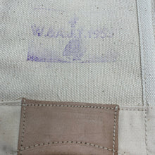 Lade das Bild in den Galerie-Viewer, Original British Army / Royal Navy White 37 Pattern Spats / Gaiters- Well Marked
