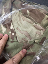 Load image into Gallery viewer, Genuine British Army MTP Camouflaged Jacket Combat Warm Weather 180/96
