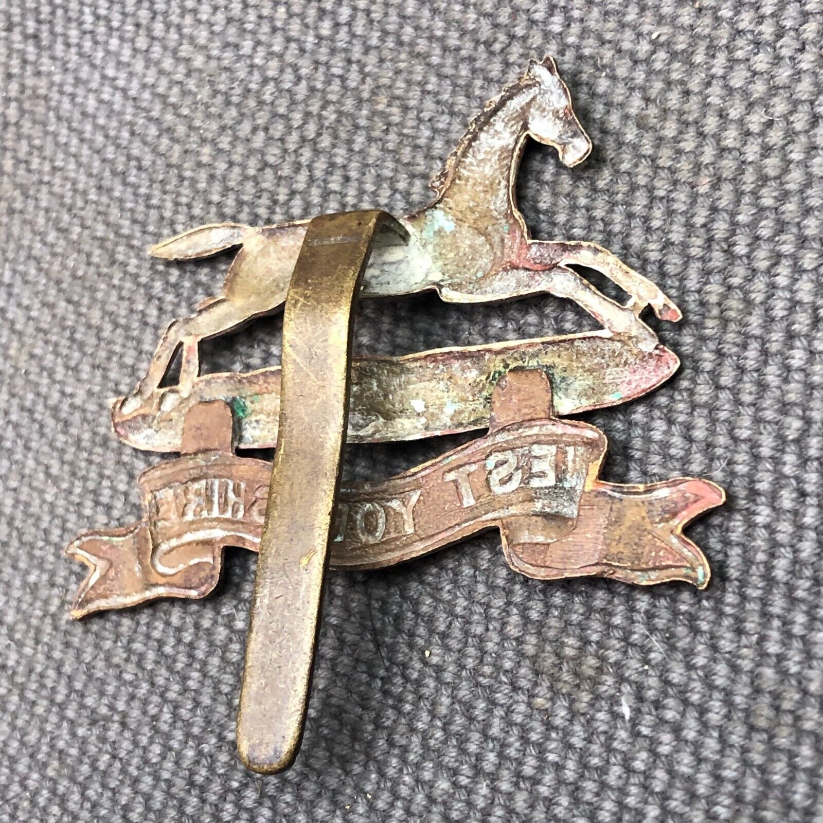 Original WW2 British Army Cap Badge - West Yorkshire Regiment - The Militaria Shop