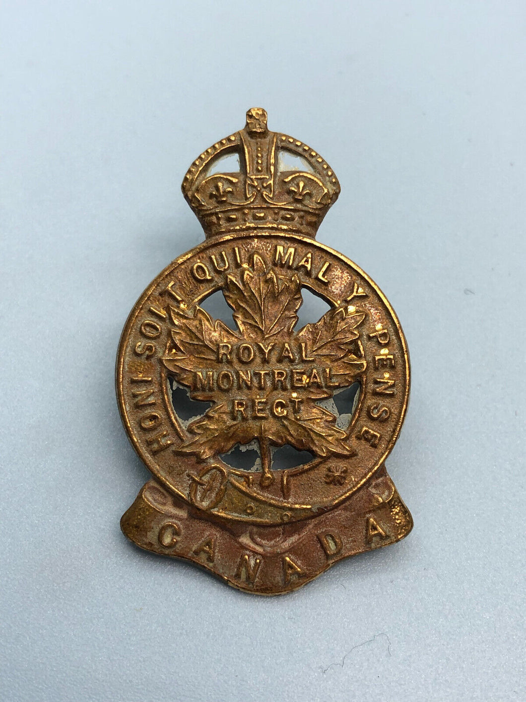 Genuine WW2 Canadian Army Royal Montreal Regiment Cap Badge